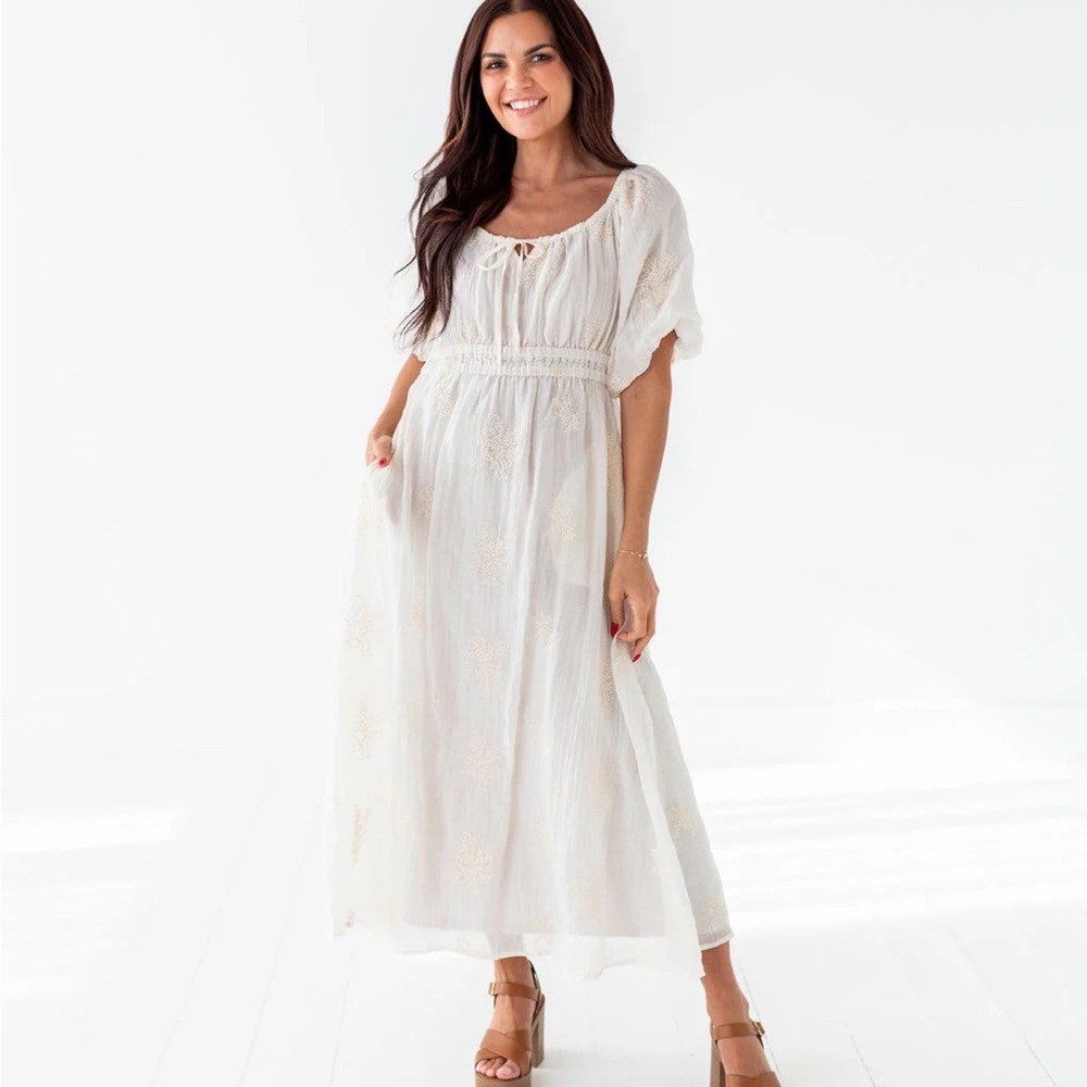 Elegant White Maxi Dress